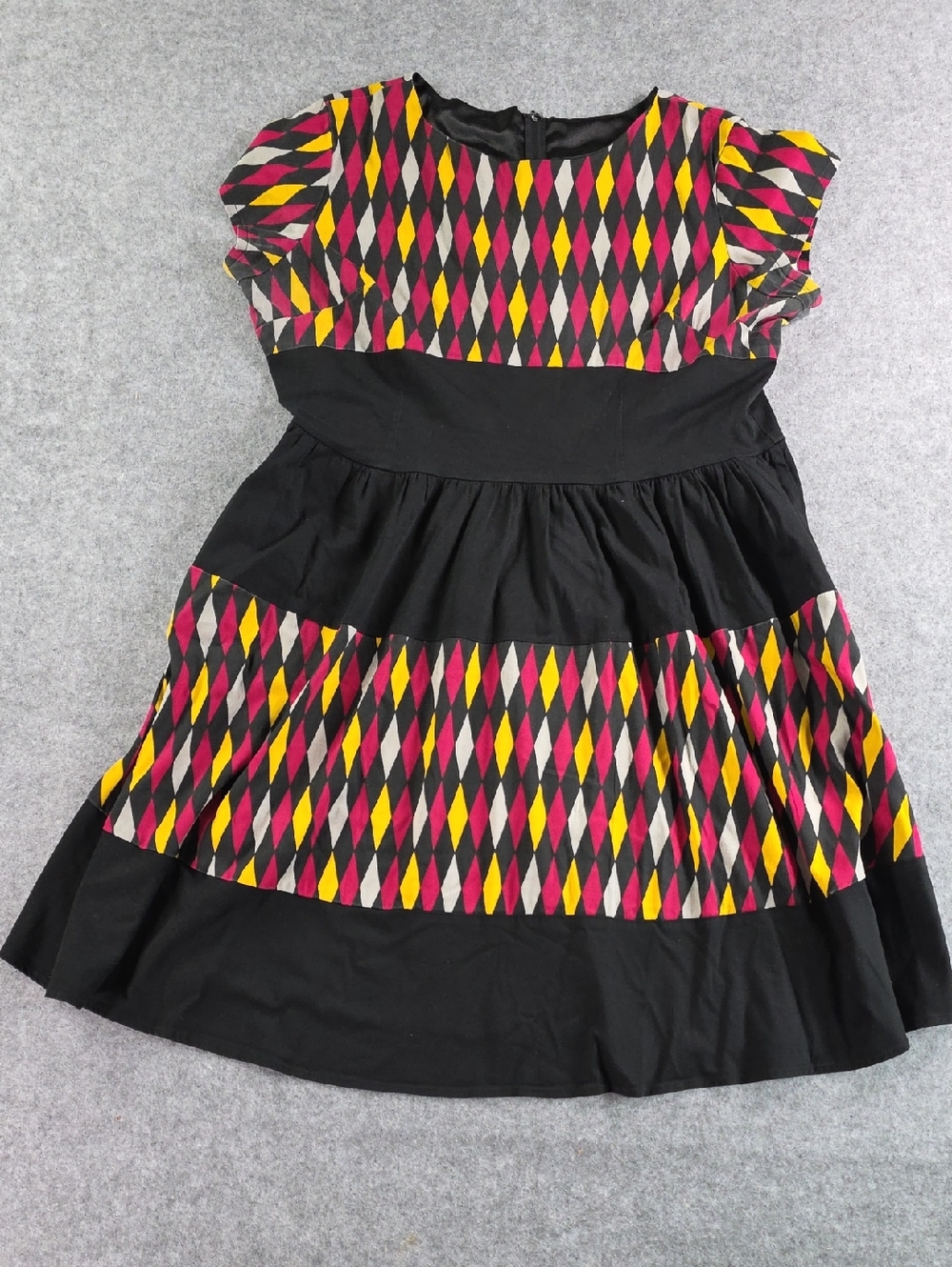 Pinup Couture Black Dress with Pink and Yellow Diamond Print Sz 4X Retro
